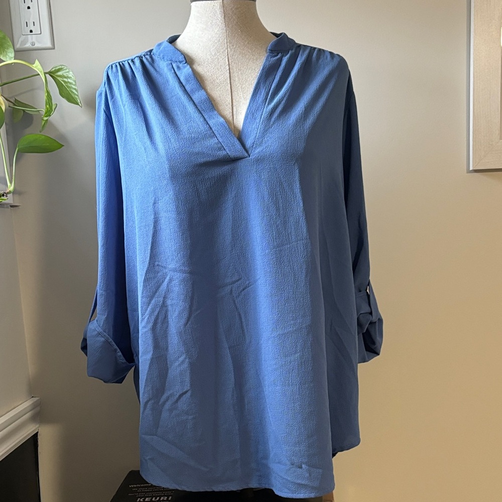 ENTRO blue blouse